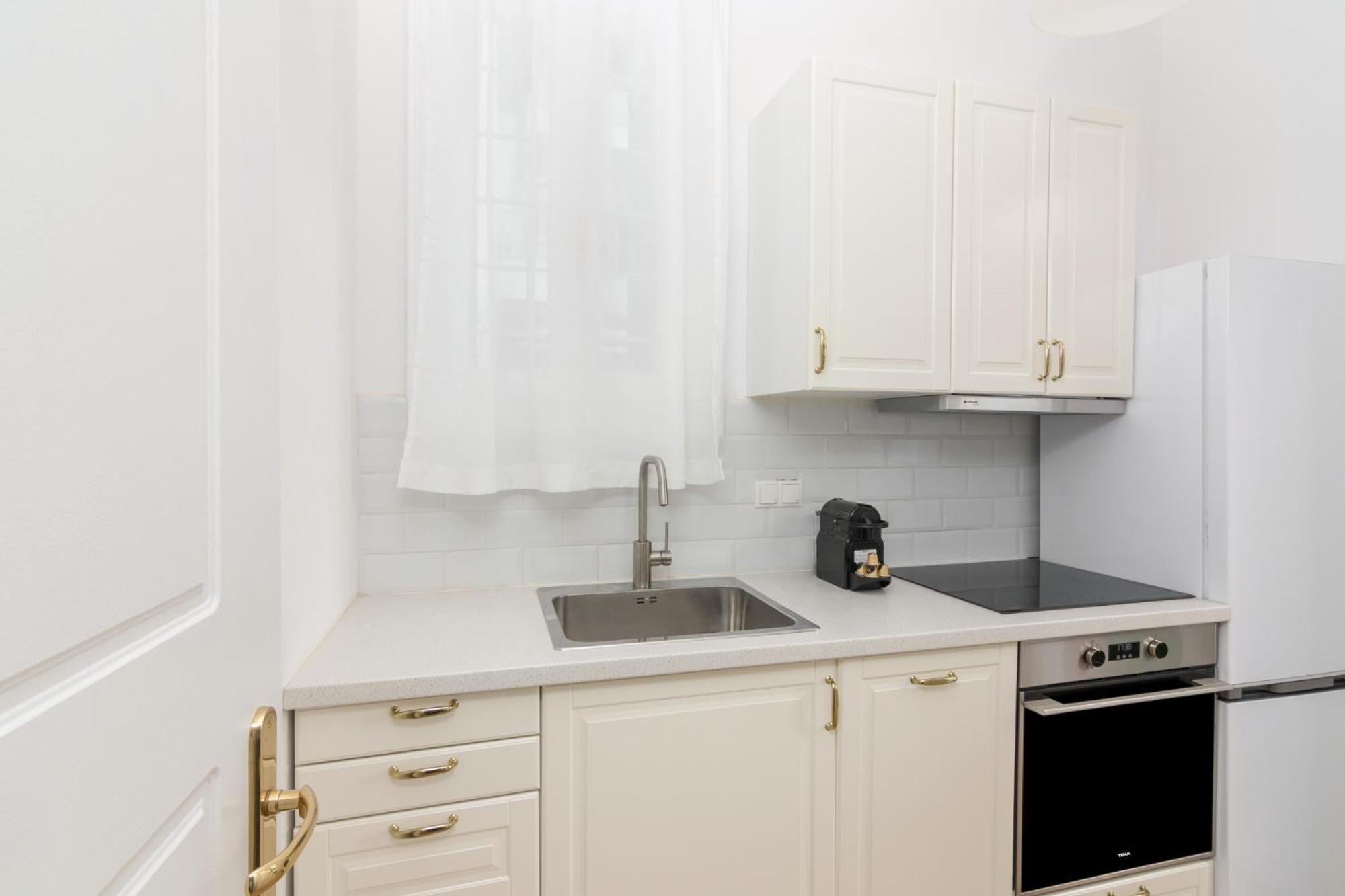 Apartamento Great House W/ Private Parking Atenas Exterior foto