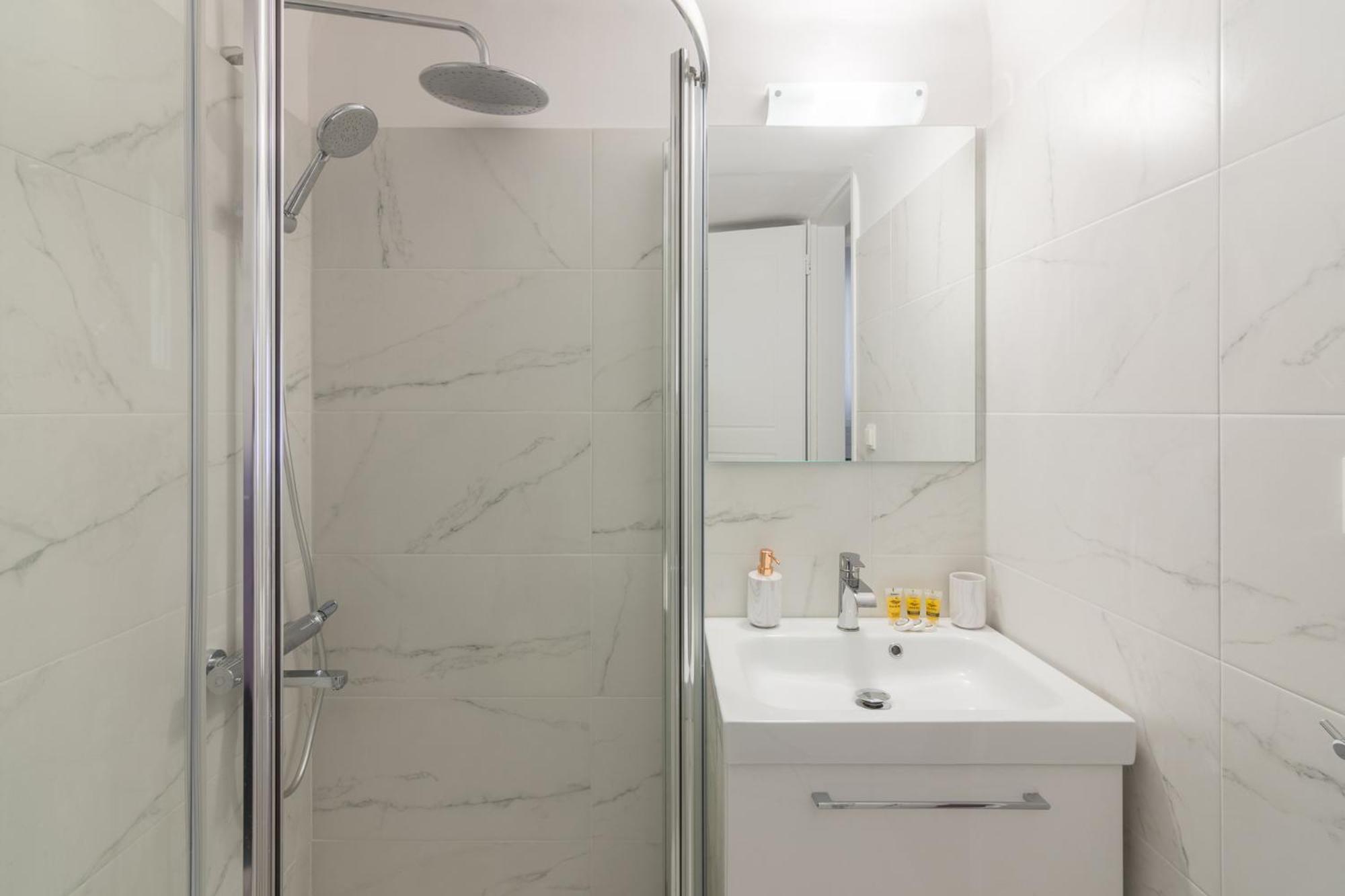 Apartamento Great House W/ Private Parking Atenas Exterior foto